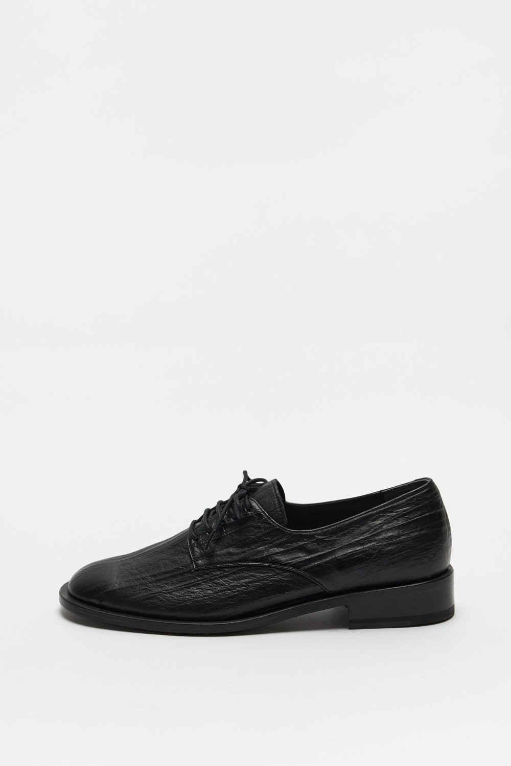 Derby Shoes (Women) - Black Creased