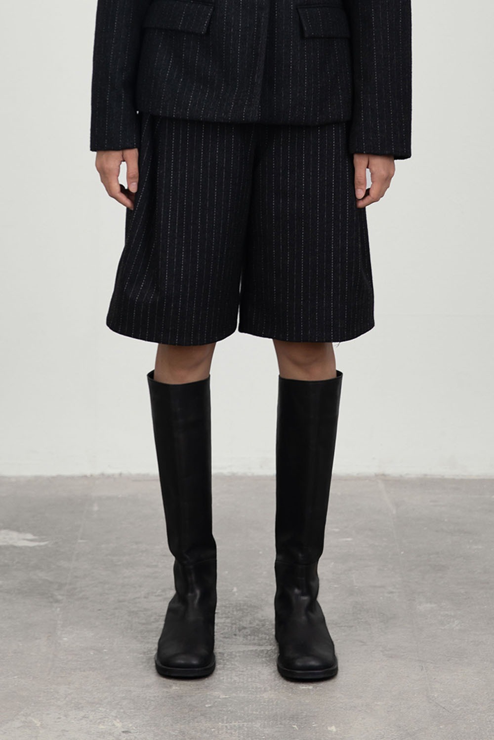 Stripe Wool Garconne Shorts - Stripe