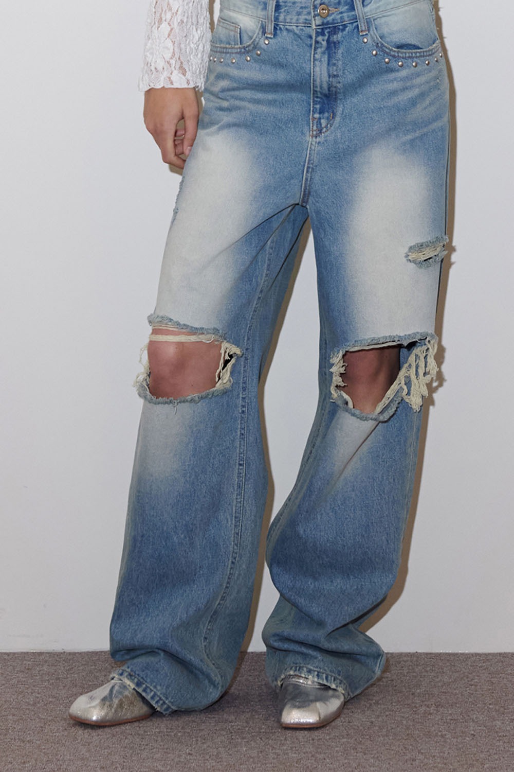 Studded Distressed Jeans-Light Blue