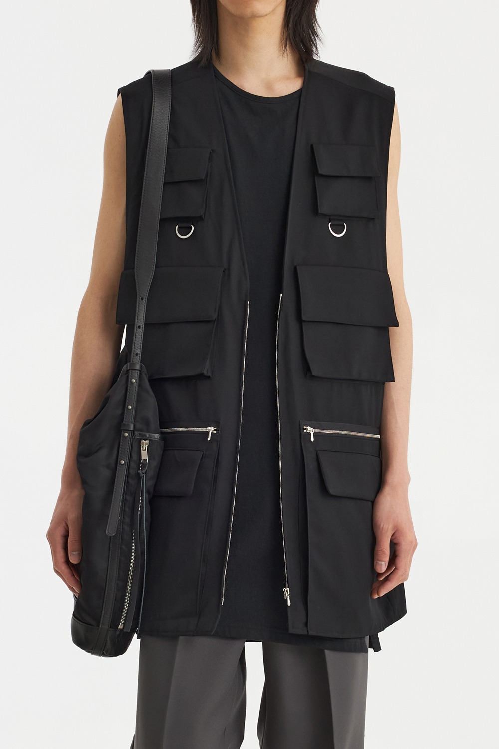 Oversized Multi Pocket Vest-Black