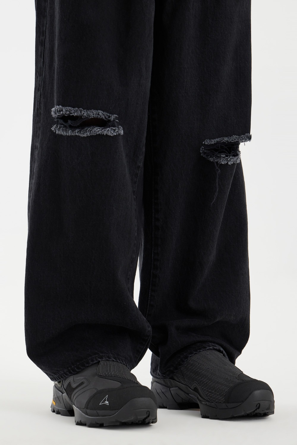 Vintage Reproduction Damage Wide Denim Jeans - Black