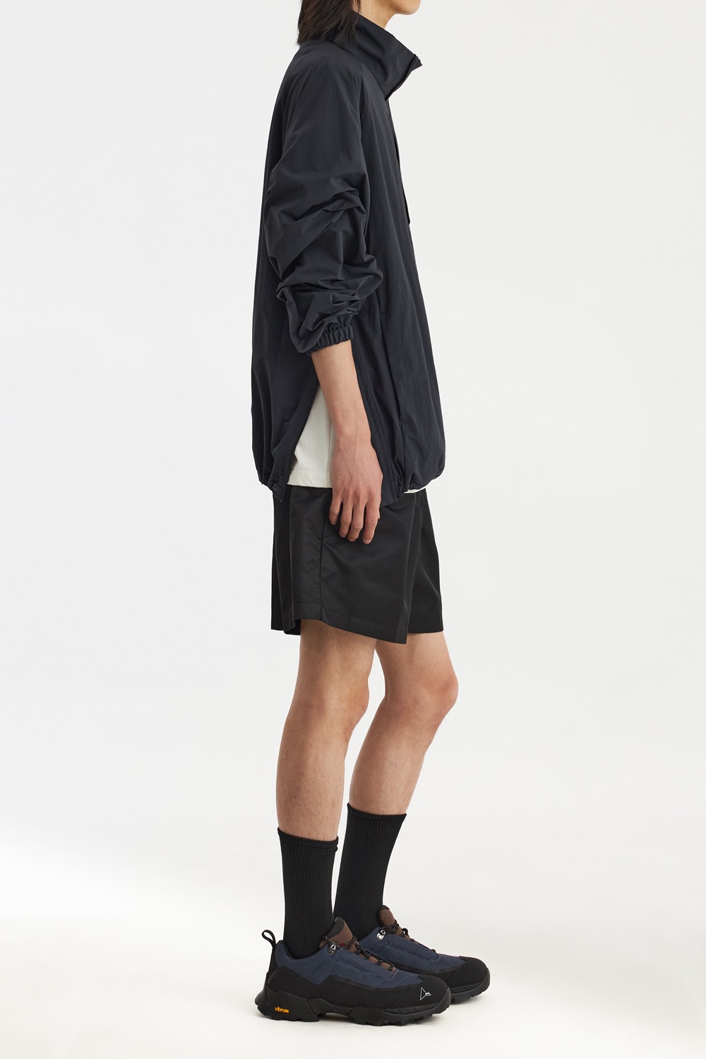 Windproof Nylon Half Zip Pullover-Black