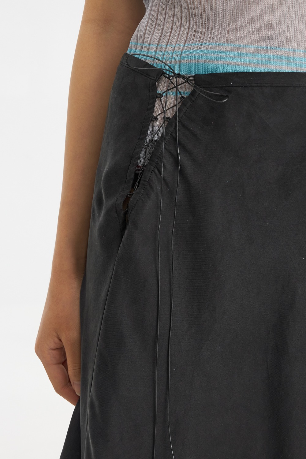 Textured Midi Skirt-Black